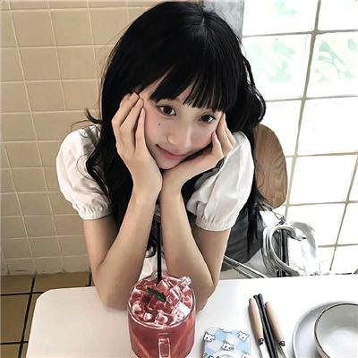 倒挂的爱丽丝